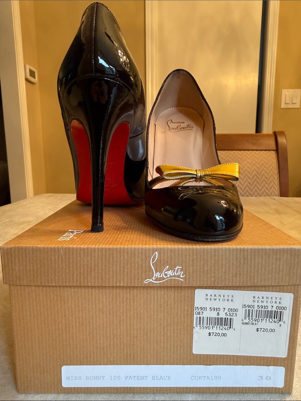 Christian Louboutin Black Patent Leather Pumps with Gold Bow - Picture 3 of 6